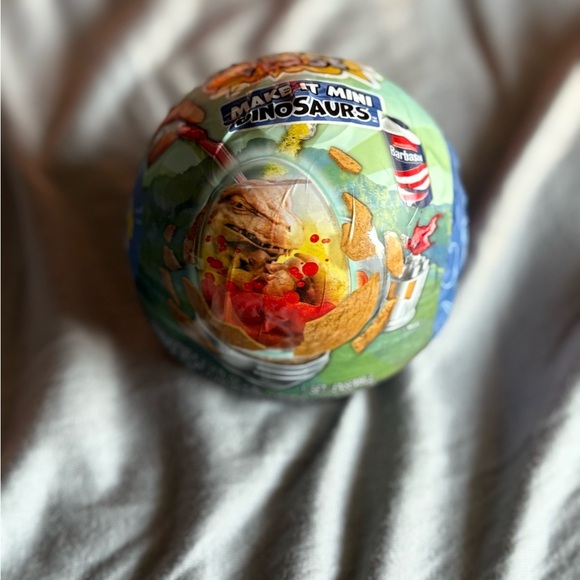 Mini Verse Dinosaur Toy - Jurassic Park - Series 1 - Picture 2 of 3